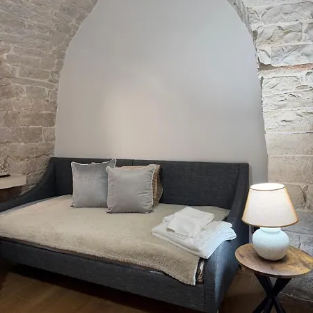 Casa La Grotta