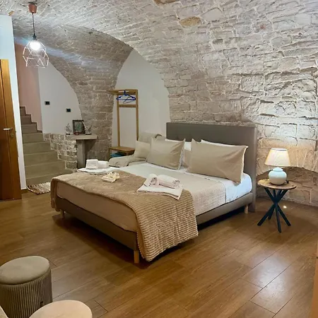 Casa La Grotta 度假居 *