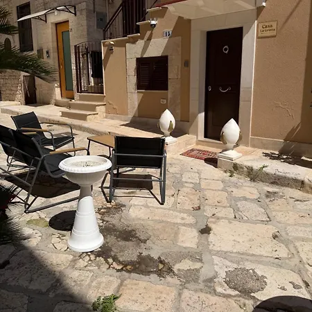 Casa La Grotta 度假居 *